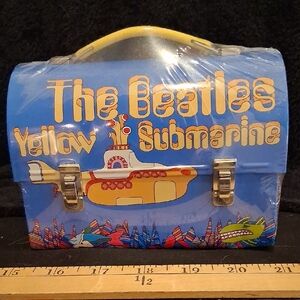 The Beatles Yellow Submarine Lunchbox